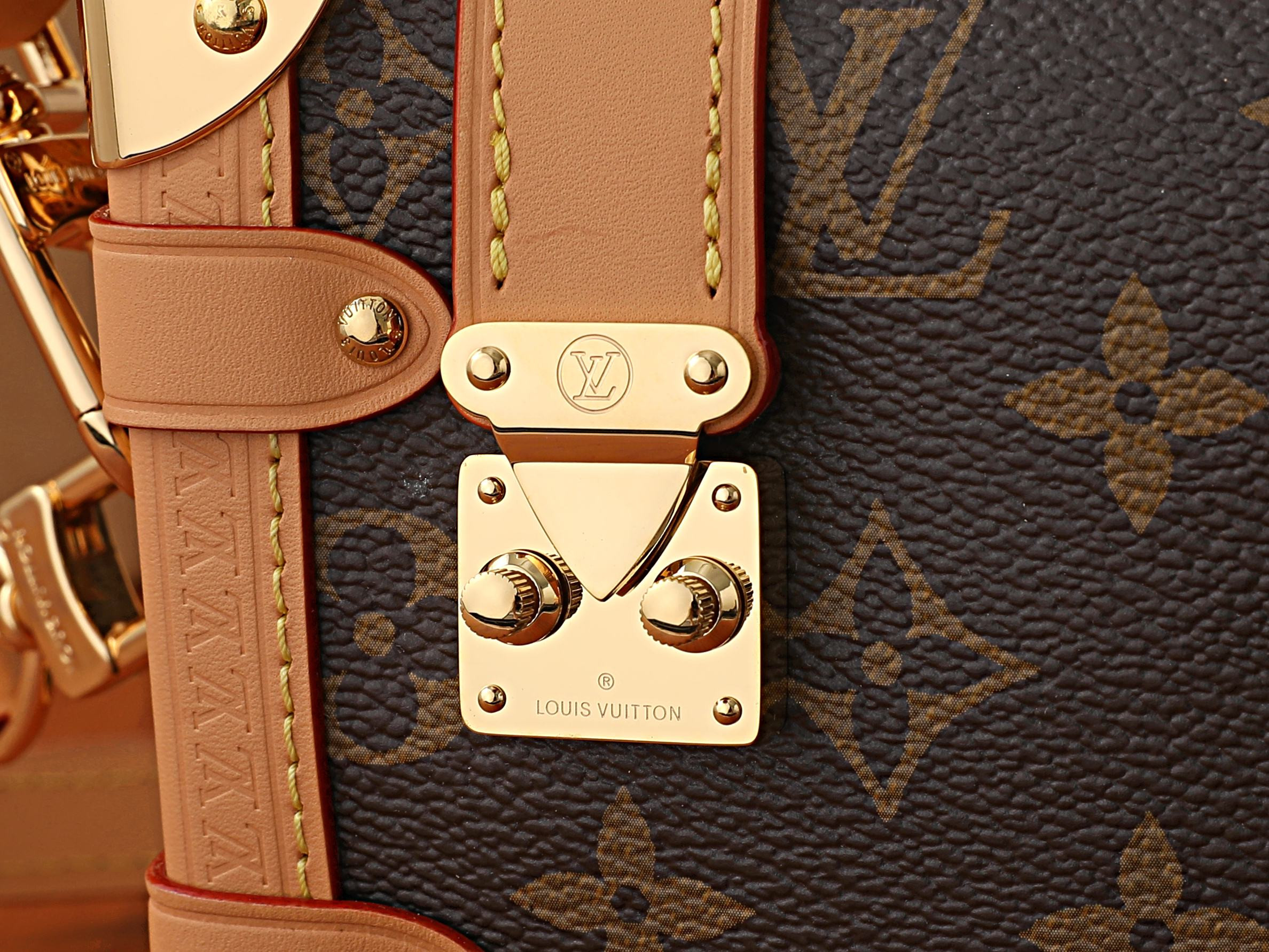 LV Side Trunk PM M2A578 20.5 x 13.5 x 7.5 cm