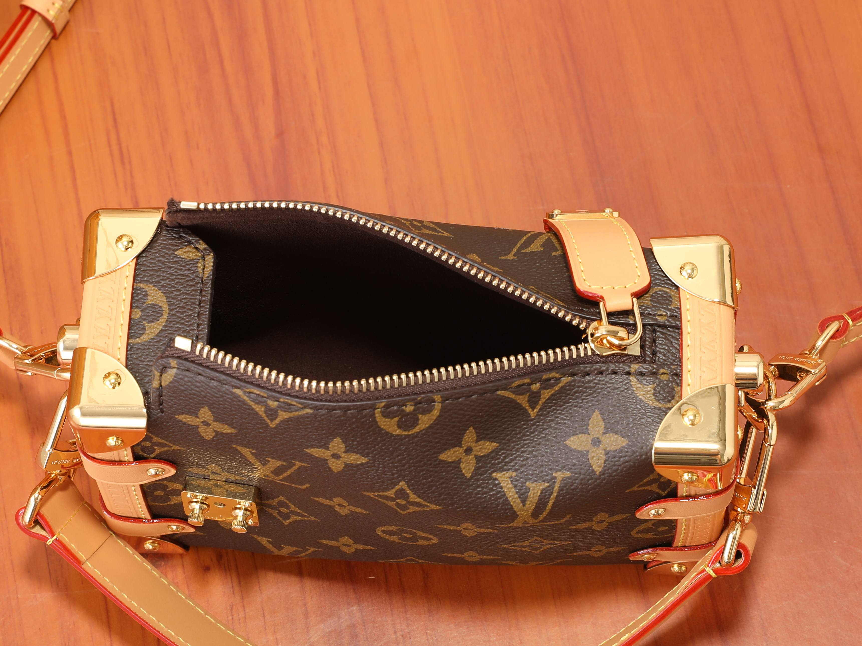 LV Side Trunk PM M2A578 20.5 x 13.5 x 7.5 cm