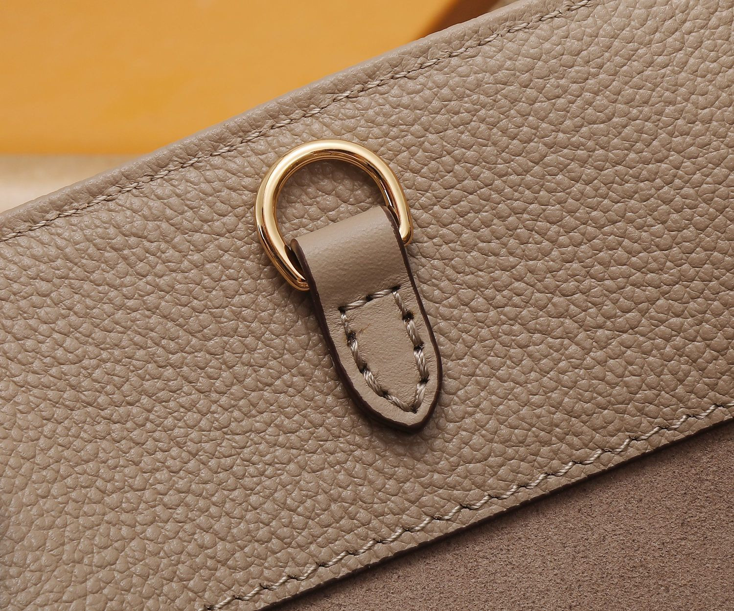 LV Onthego MM Tote Bag M45607 35 x 27 x 14 cm