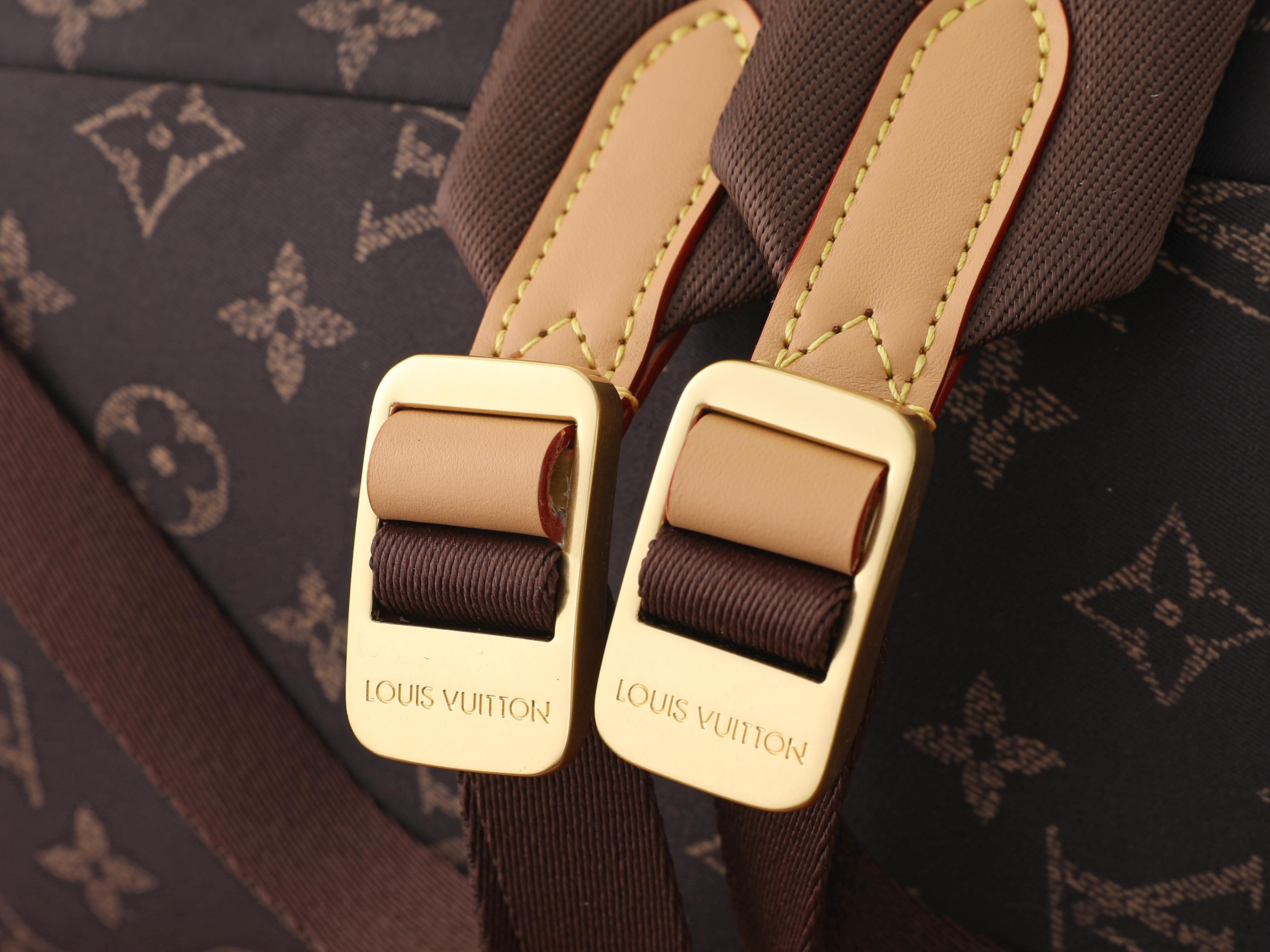 lv track backpack mm l0*is V*t0n silk tech m2a456 34 x 46 x 21 cm