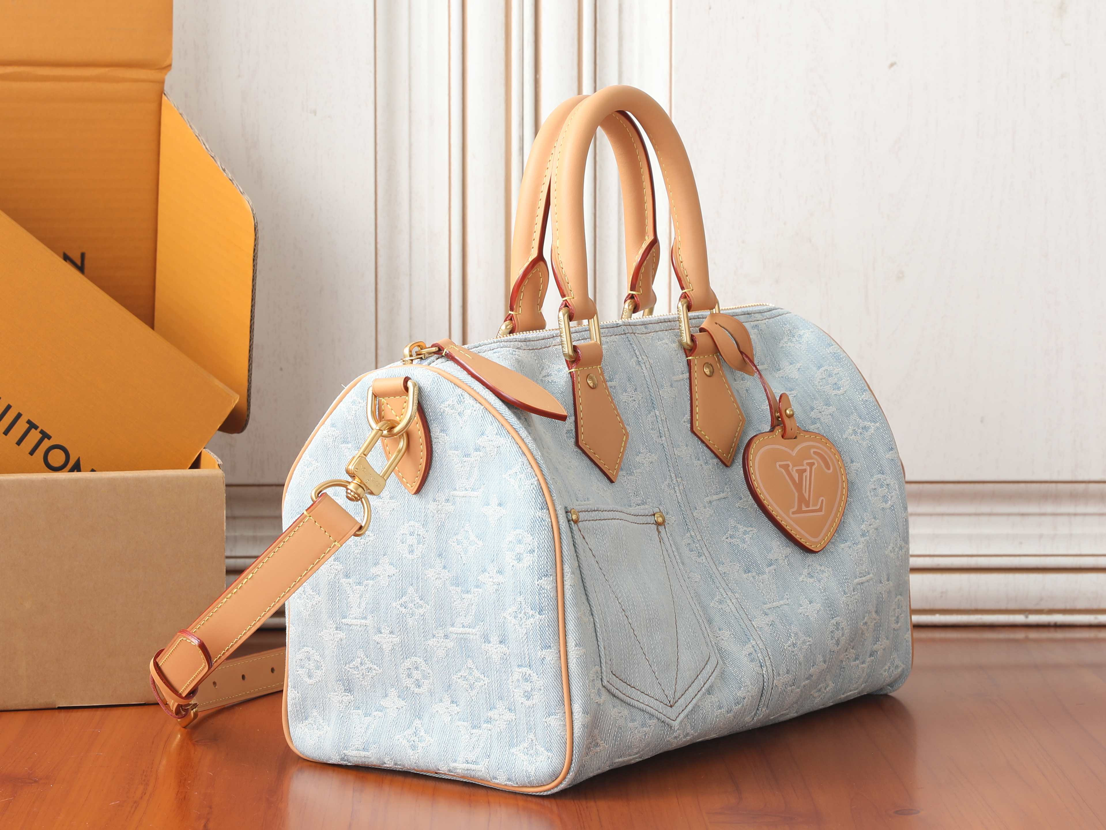 LV Speedy 30 Bandoulière M2A209 34 x 22 x 19 cm