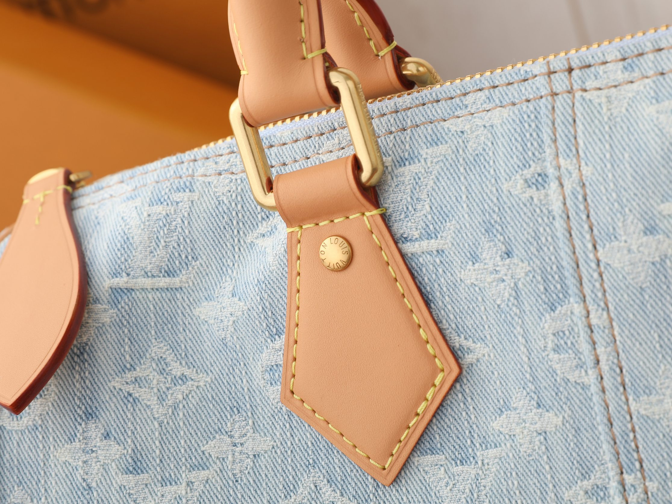 LV Speedy 30 Bandoulière M2A209 34 x 22 x 19 cm