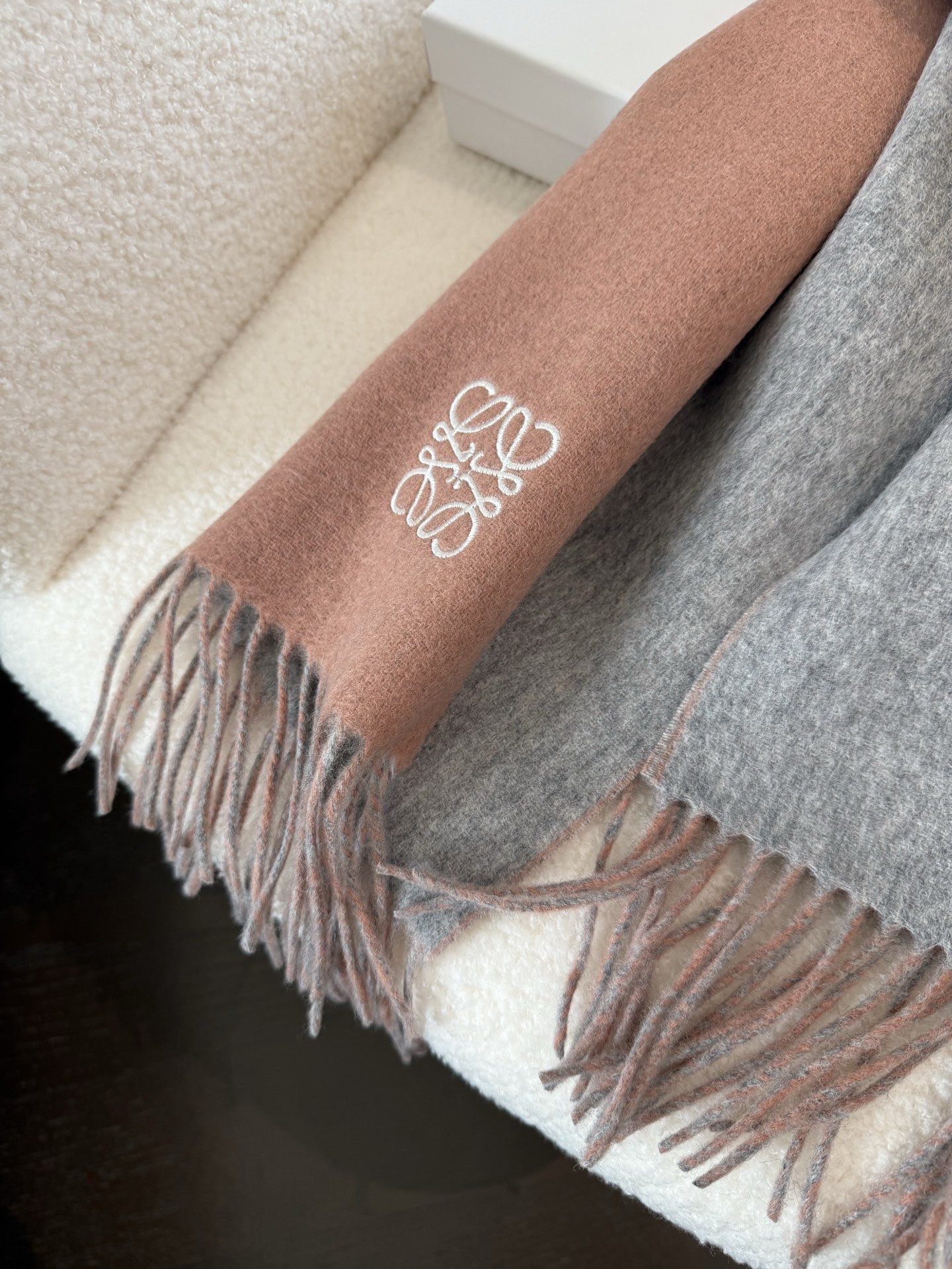L0ew* scarf 30x180cm