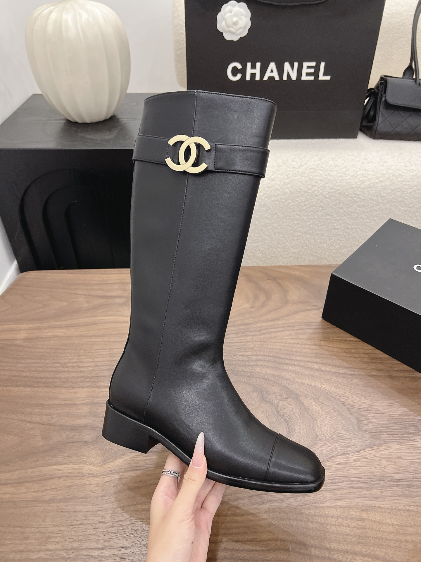 ua Ch*el boot 3.5cm heel