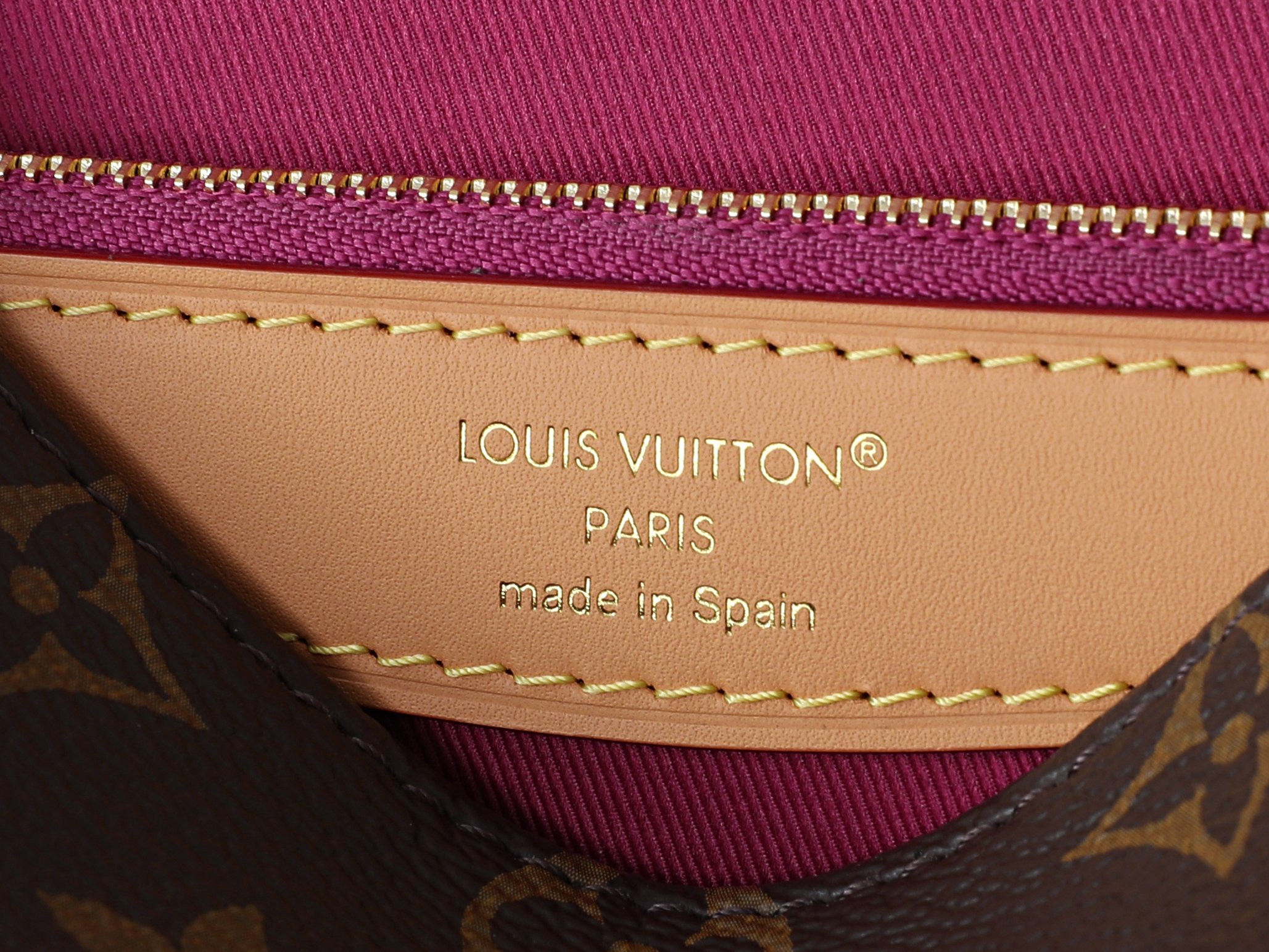 LV Diane Backpack PM M29766 21 x 21.5 x 9 cm
