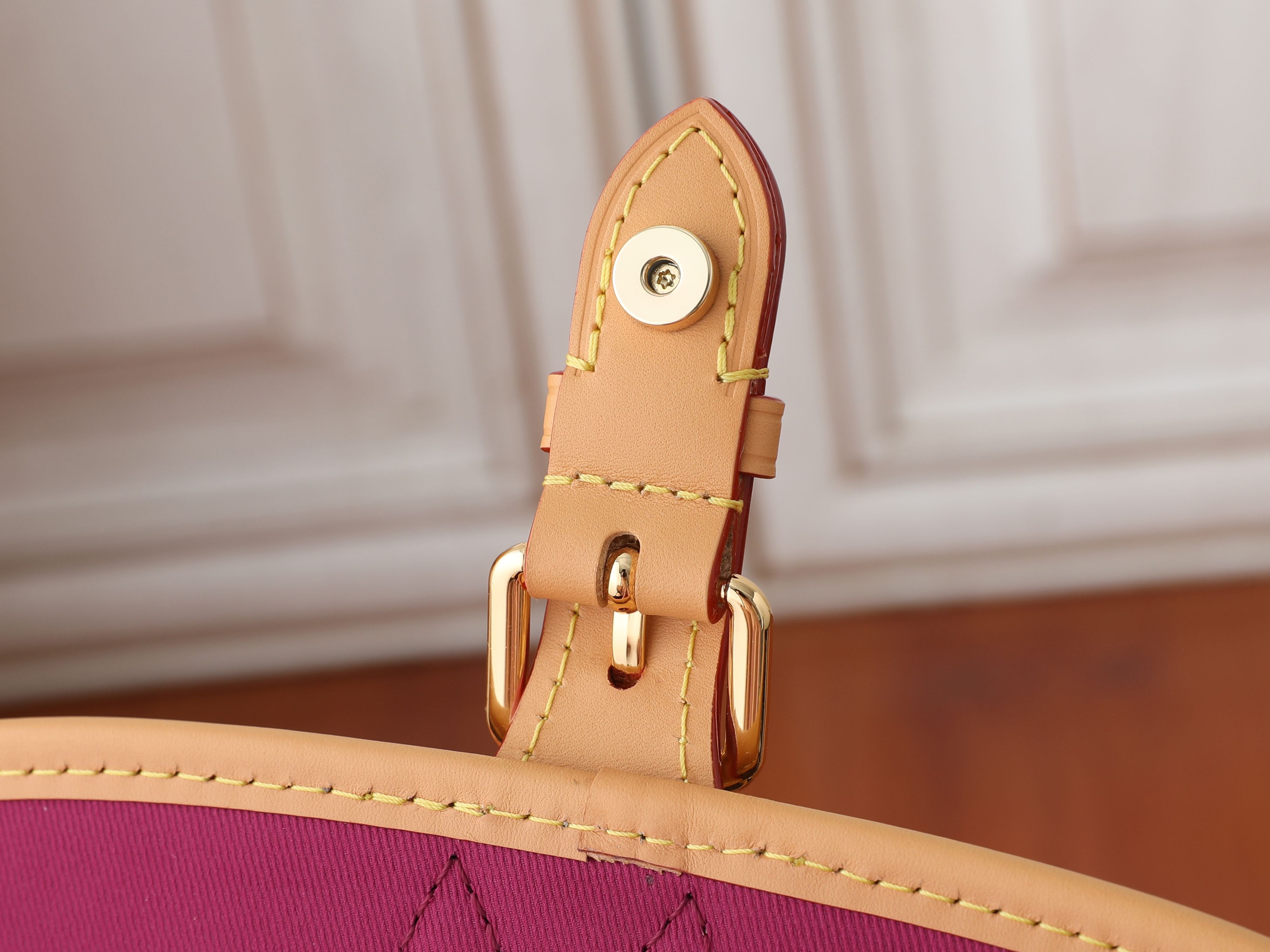 LV Diane Backpack PM M29766 21 x 21.5 x 9 cm