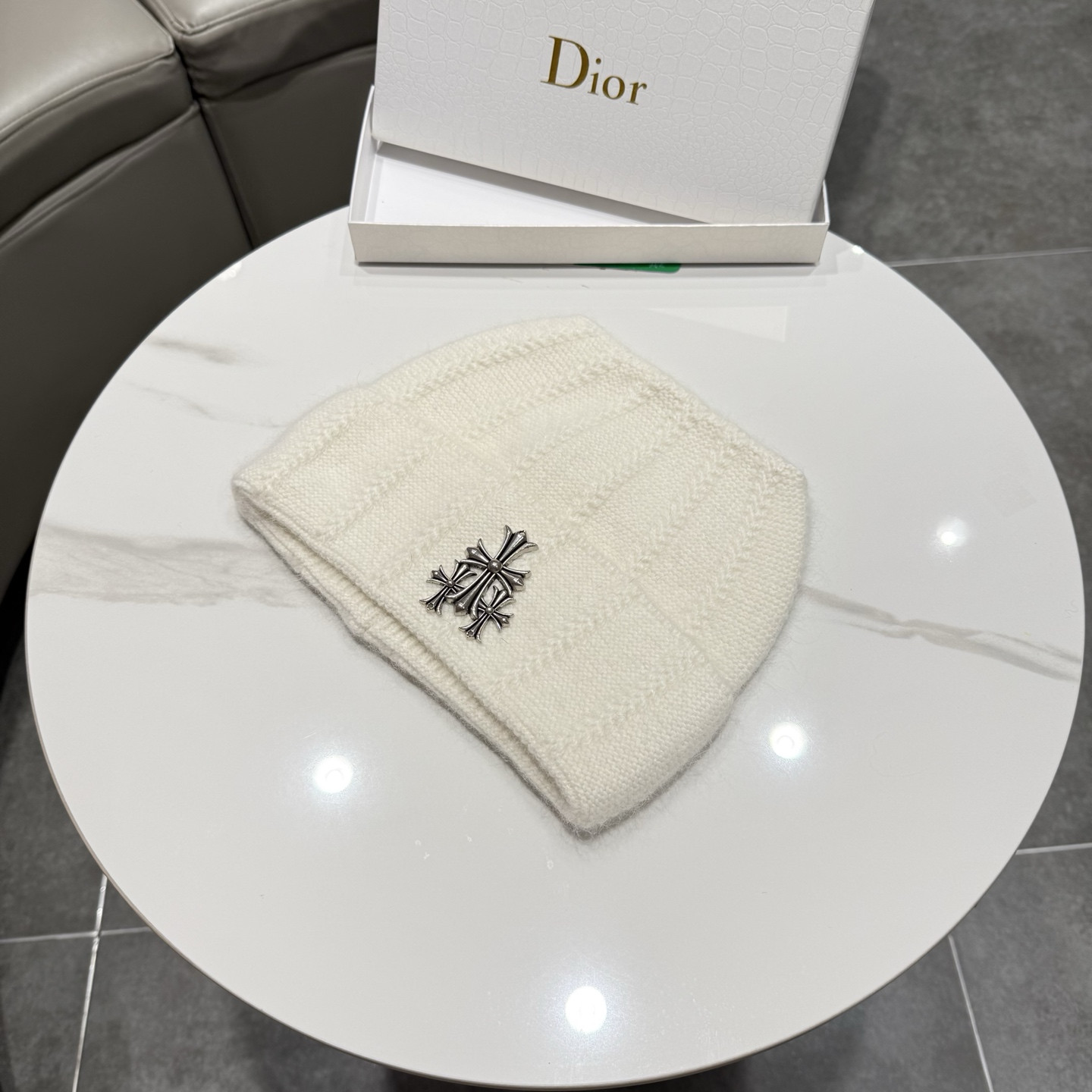 Ch**me He**ts beanie