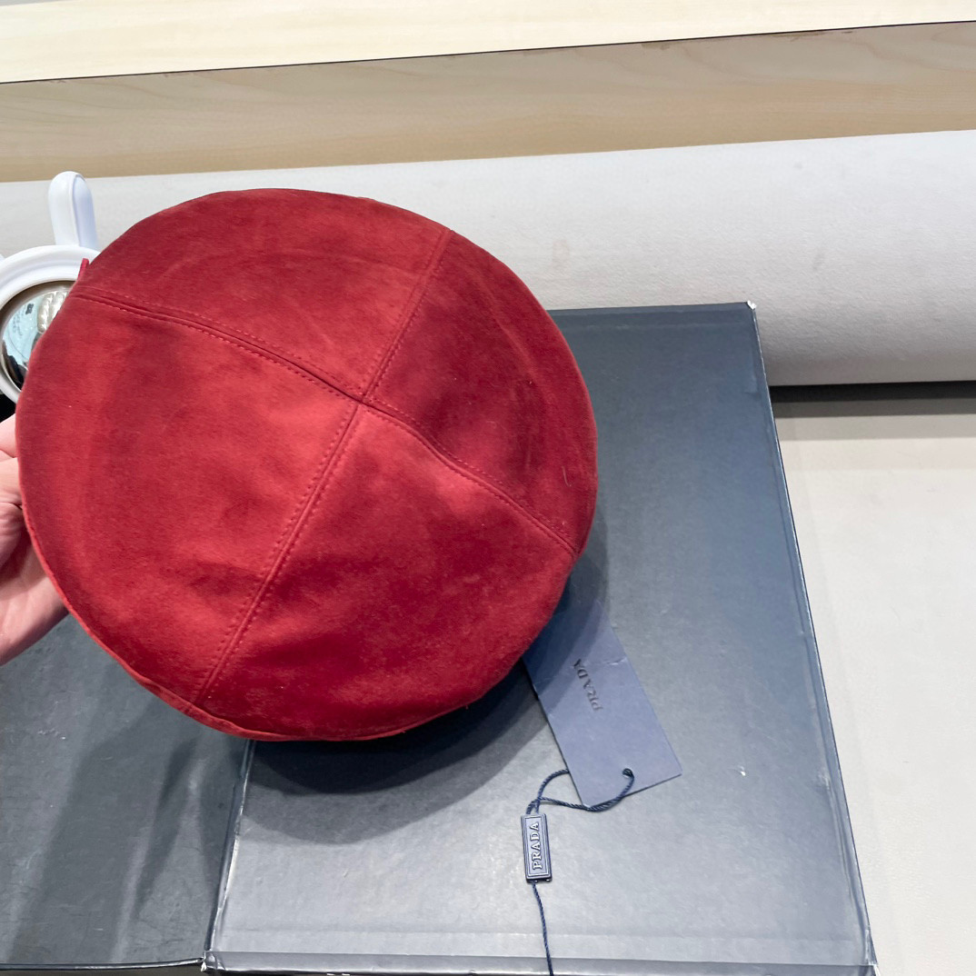 Pra*a beret