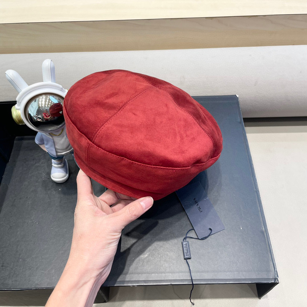 Pra*a beret