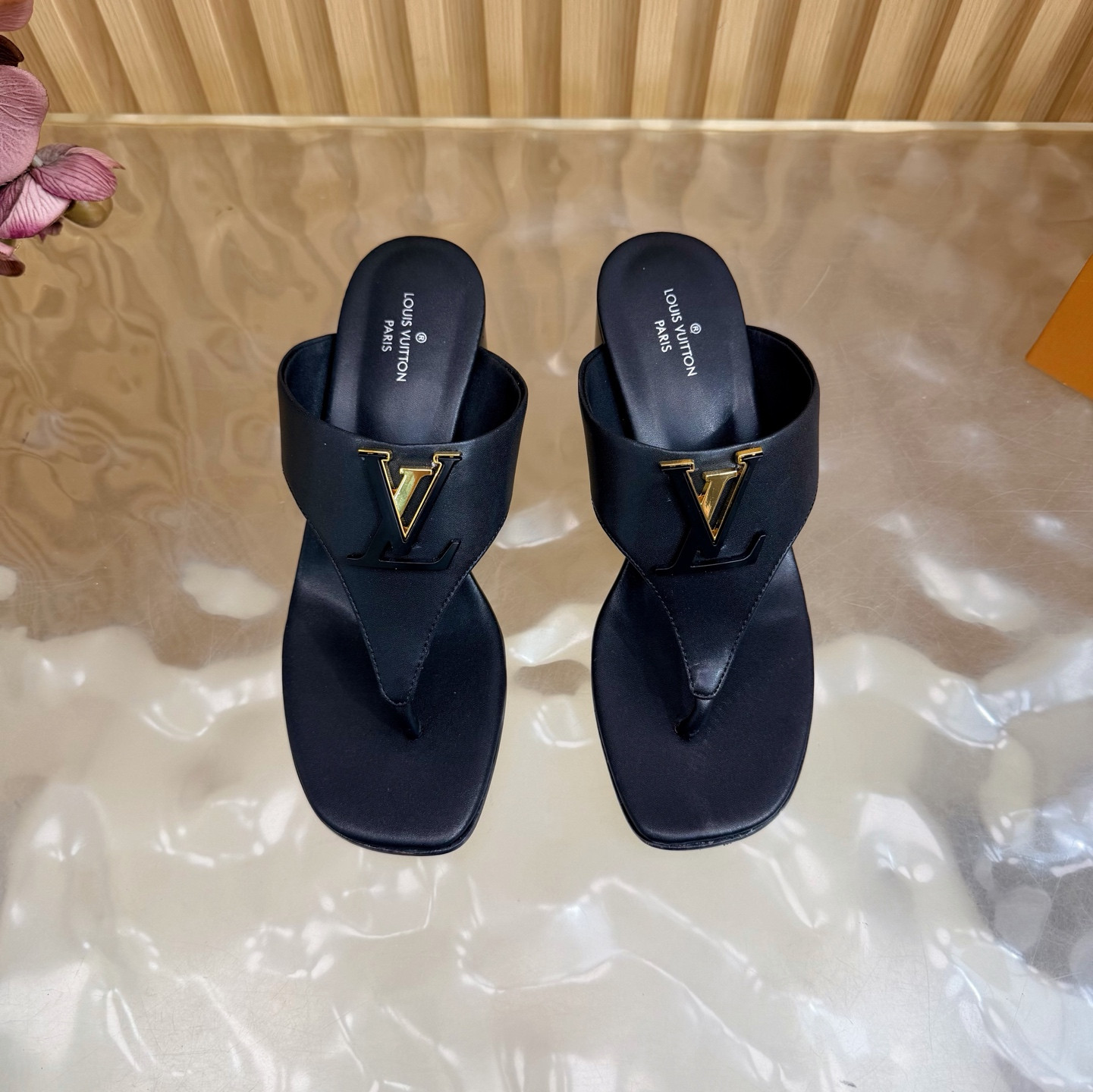 UA LV Mare Thong 6cm Heel