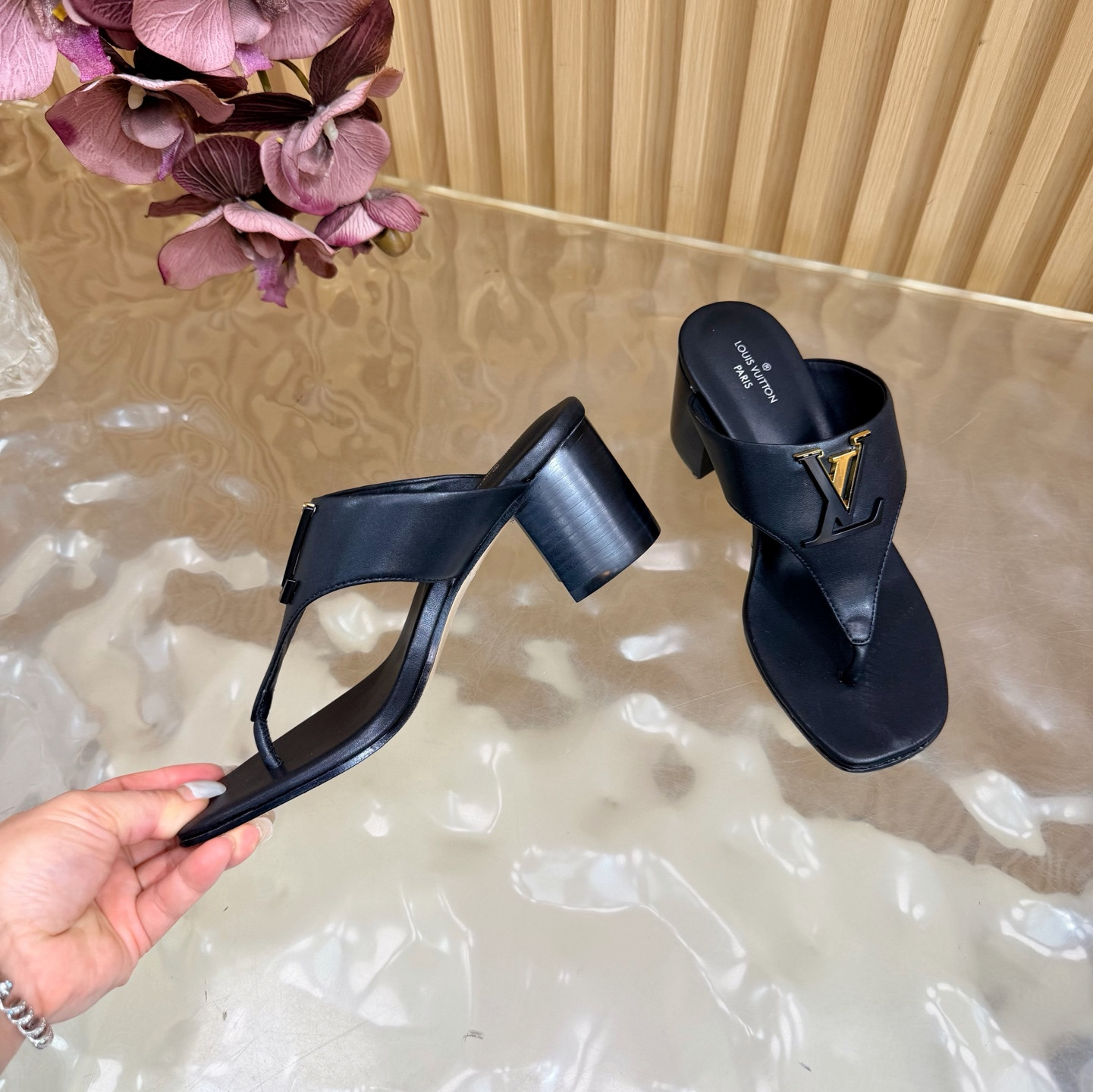 UA LV Mare Thong 6cm Heel