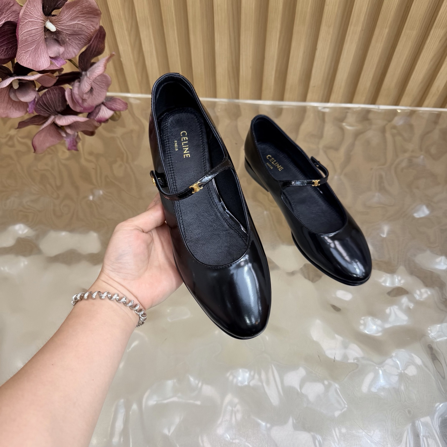 ua Ce**e city ballerina