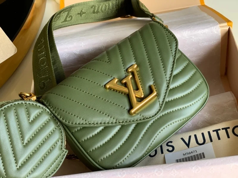 L0*is V*t0n NEW WAVE MULTI-POCHETTE M56471